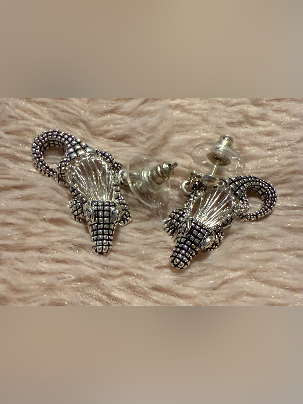 Silver Tone Alligator Statement Earring and Pendant Set - Picture 2 of 4